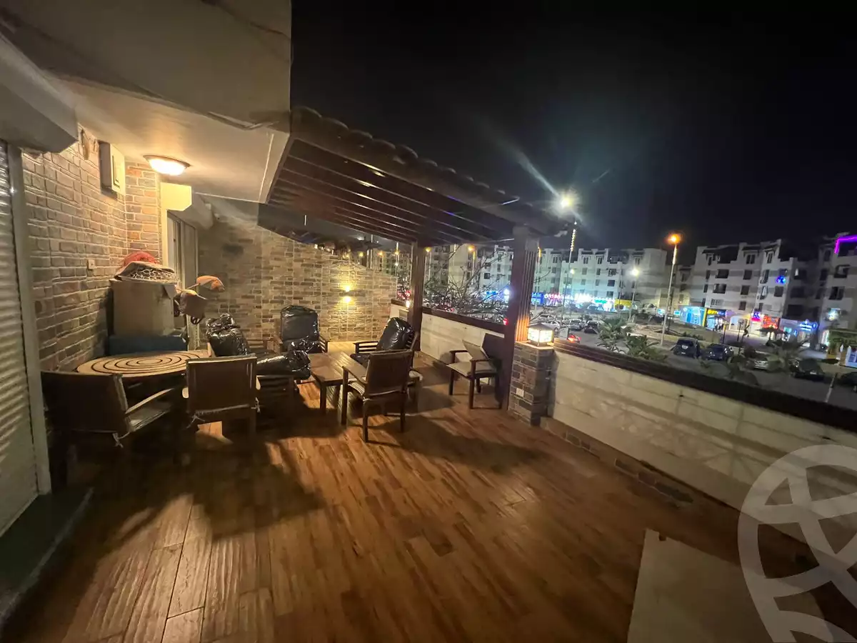https://aqarmap.com.eg/ar/listing/5661435-for-sale-cairo-el-sheikh-zayed-city-compounds-kmbwnd-ljwmn