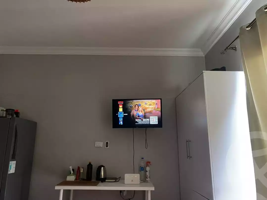 https://aqarmap.com.eg/en/listing/5657420-for-rent-cairo-el-sheikh-zayed-city-compounds-kmbwnd-wyst-twn-swdyk