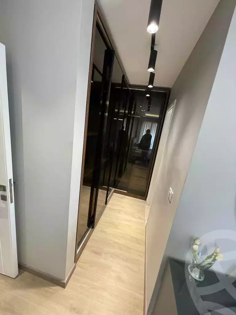 https://aqarmap.com.eg/ar/listing/5662069-for-sale-cairo-el-sheikh-zayed-city-compounds-kmbwnd-fyldj-wyst-dr-llttwyr