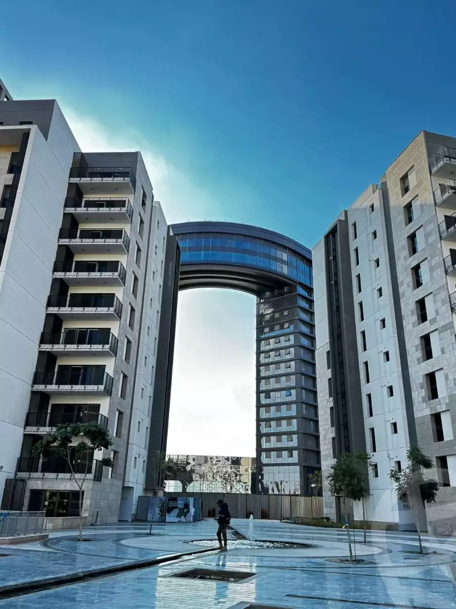 https://aqarmap.com.eg/ar/listing/5662319-for-sale-cairo-el-sheikh-zayed-city-compounds-zyd-wr-llttwyr-the-village-views