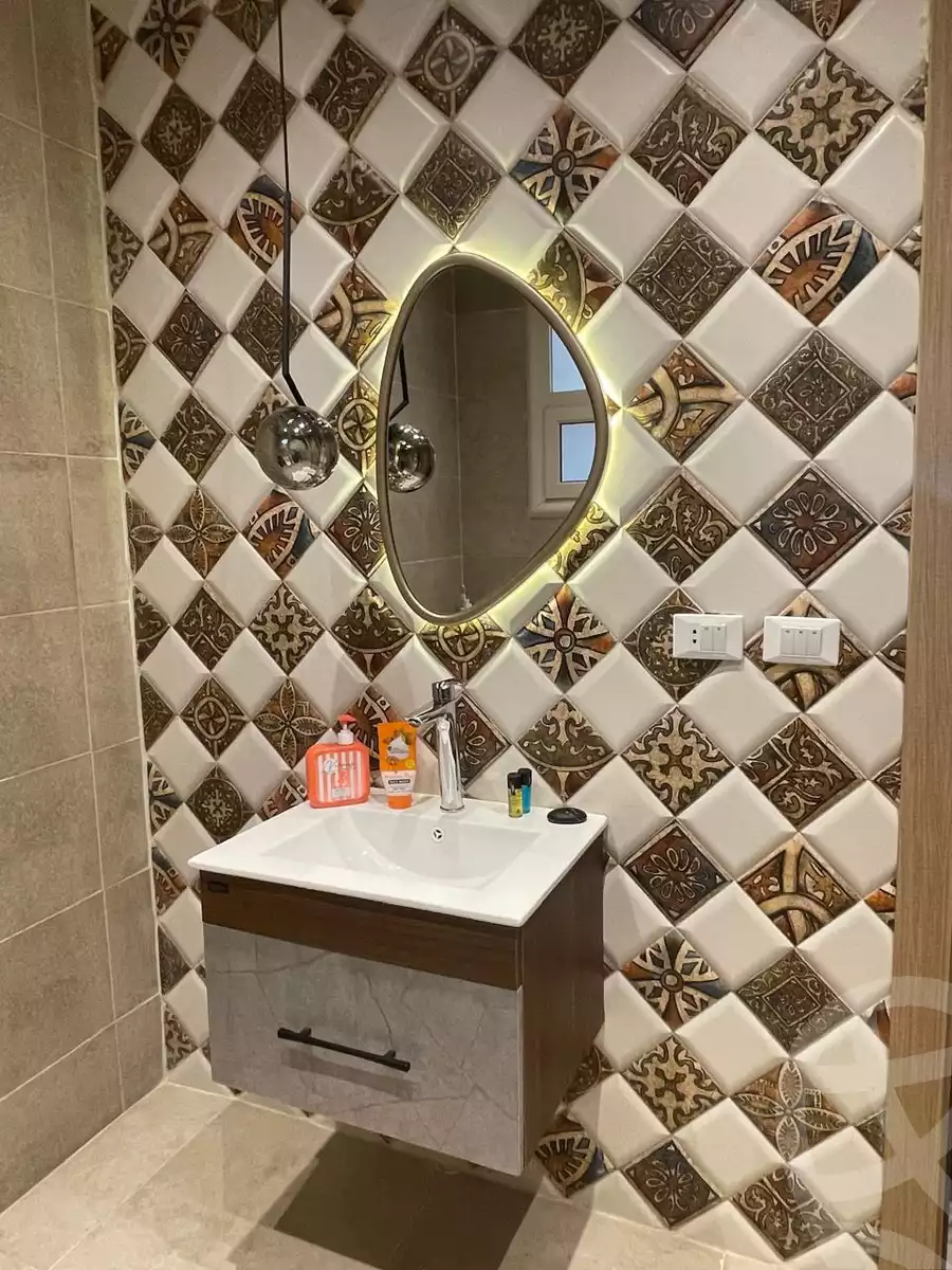 https://aqarmap.com.eg/en/listing/5664758-for-sale-cairo-el-sheikh-zayed-city-compounds-greens