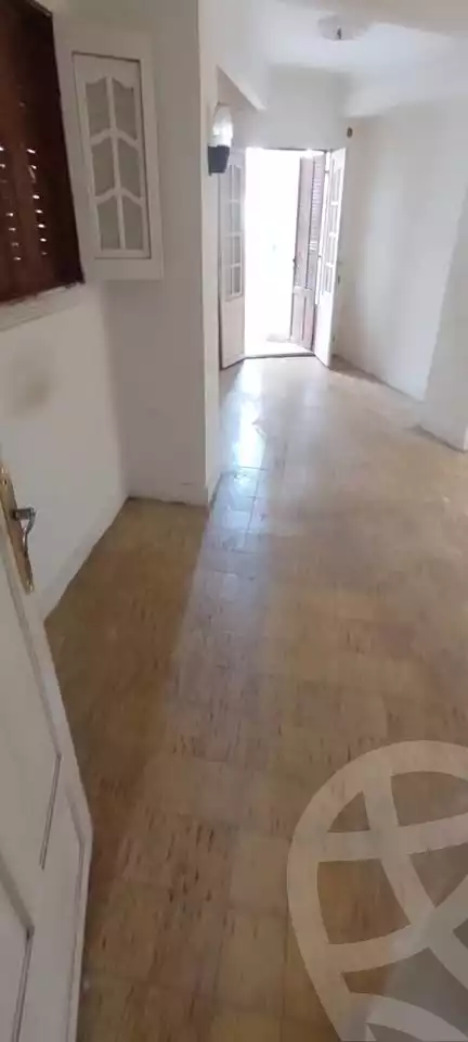 https://aqarmap.com.eg/ar/listing/5665562-for-sale-alexandria-mntq-fr-y-blskndry-el-attarin