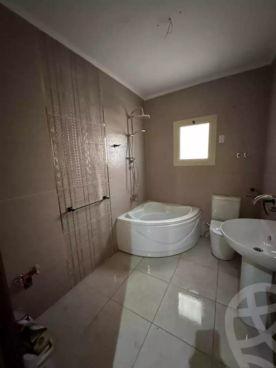 https://aqarmap.com.eg/en/listing/5666309-for-sale-cairo-mokattam-el-hadabah-el-wosta-8th-zone