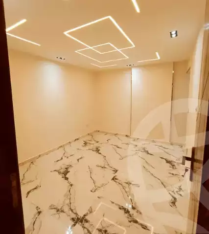 https://aqarmap.com.eg/ar/listing/5666609-for-sale-alexandria-lauran-shr-bw-qyr-tryq-lhry
