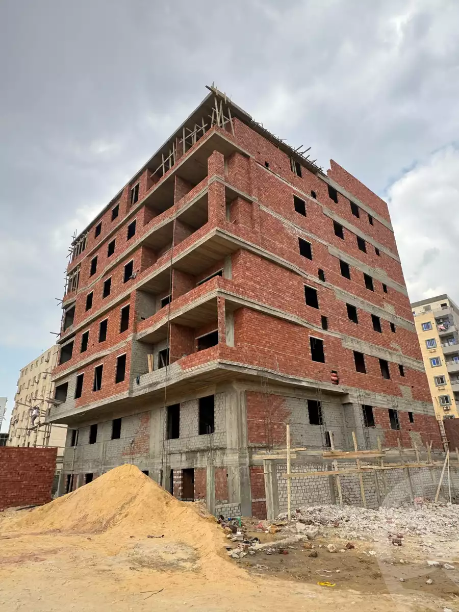 https://aqarmap.com.eg/en/listing/5539786-for-sale-cairo-mokattam-el-hadabah-el-wosta-el-mantaqa-el-olaa-baron-school-street