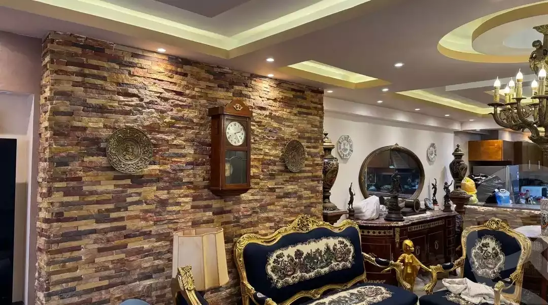 https://aqarmap.com.eg/en/listing/5675001-for-sale-alexandria-glim