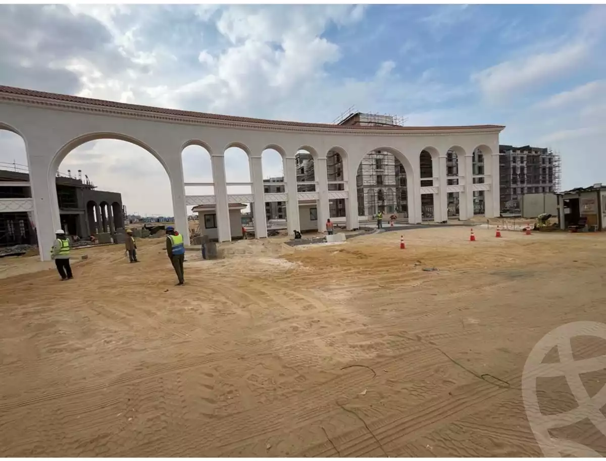 https://aqarmap.com.eg/en/listing/5675451-for-sale-cairo-el-sheikh-zayed-city-compounds-kmbwnd-fyldj-wyst-dr-llttwyr