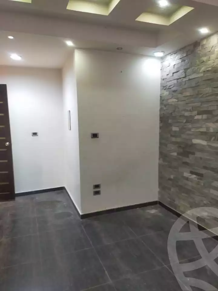 https://aqarmap.com.eg/en/listing/5678369-for-sale-alexandria-zezenia
