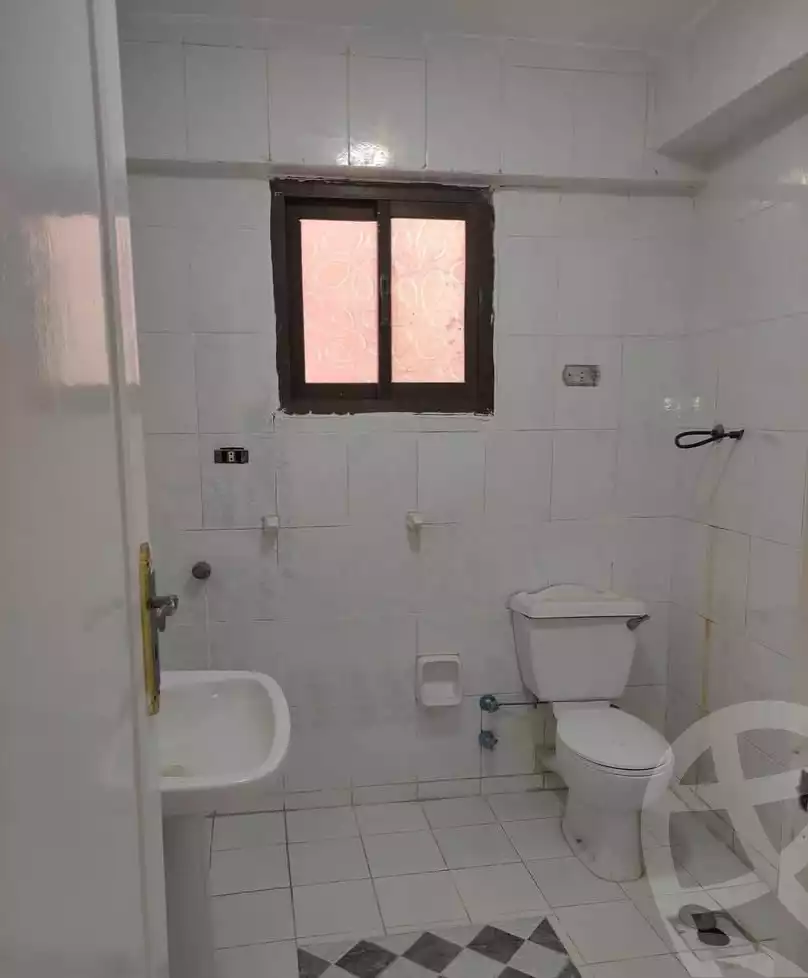 https://aqarmap.com.eg/en/listing/5678663-for-rent-alexandria-l-jmy-shataa-el-nakheel-street-2