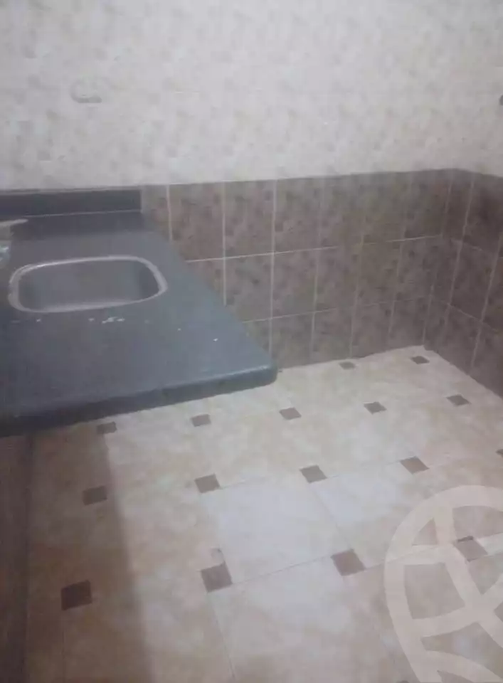 https://aqarmap.com.eg/ar/listing/5680143-for-rent-alexandria-ganaklis