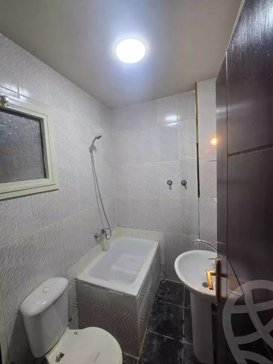 https://aqarmap.com.eg/en/listing/5680164-for-sale-alexandria-l-jmy-lbytsh-el-hanafeya-st