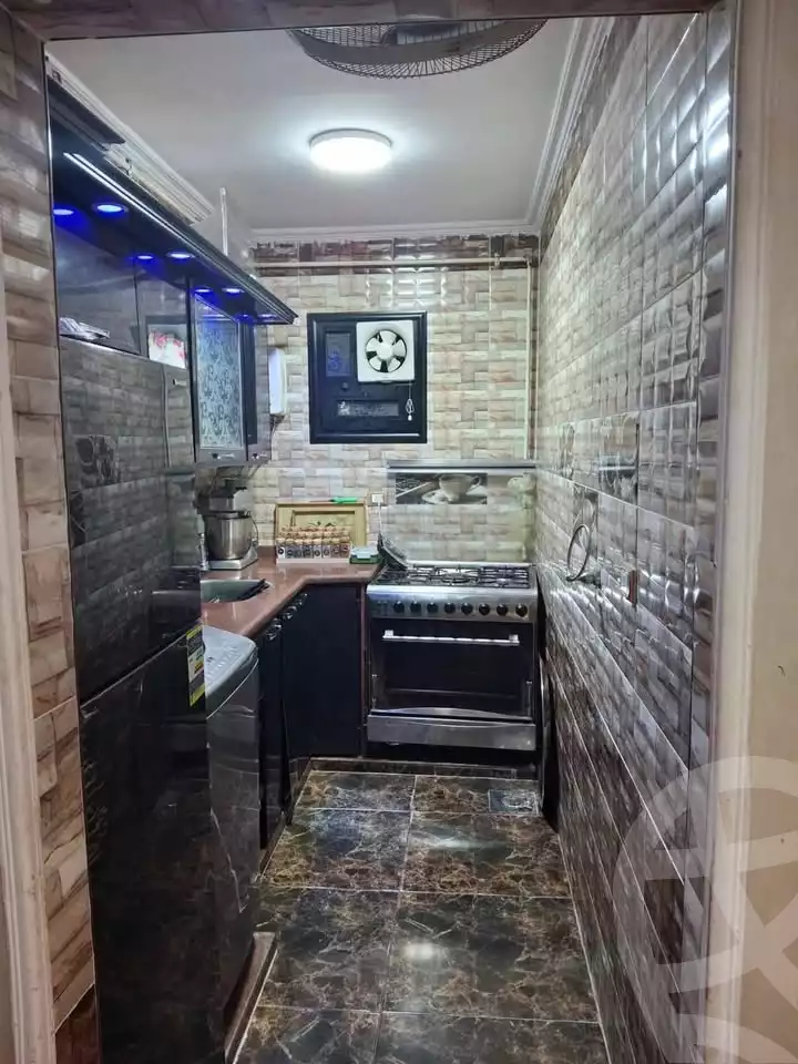 https://aqarmap.com.eg/en/listing/5680221-for-sale-alexandria-l-jmy-lbytsh-qased-kareem-st