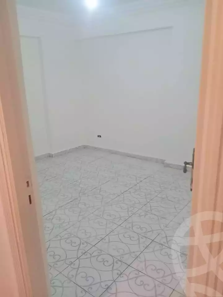https://aqarmap.com.eg/en/listing/5682473-for-sale-alexandria-el-asafra-shr-45