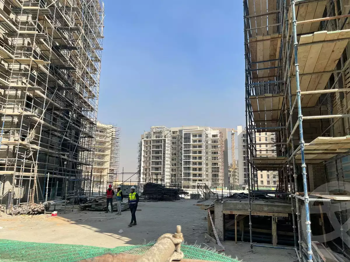 https://aqarmap.com.eg/en/listing/5685889-for-sale-cairo-el-sheikh-zayed-city-compounds-zyd-wr-llttwyr-z-tower