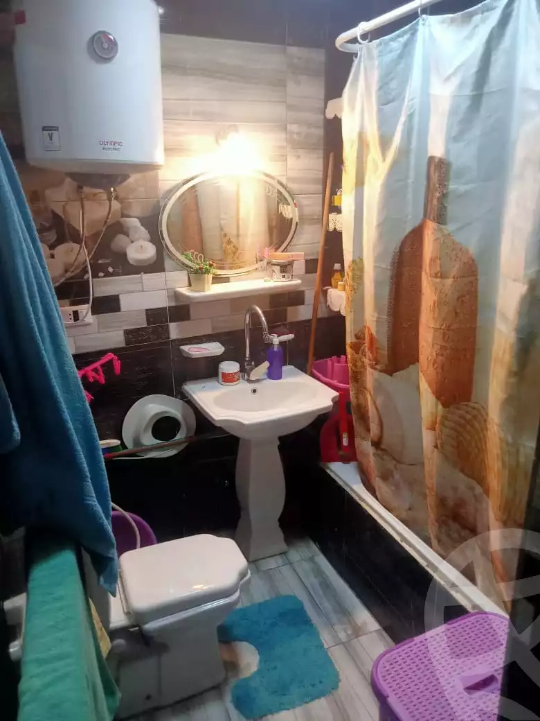 https://aqarmap.com.eg/en/listing/5687066-for-sale-cairo-helwan-hadayek-helwan-el-eshrein-st