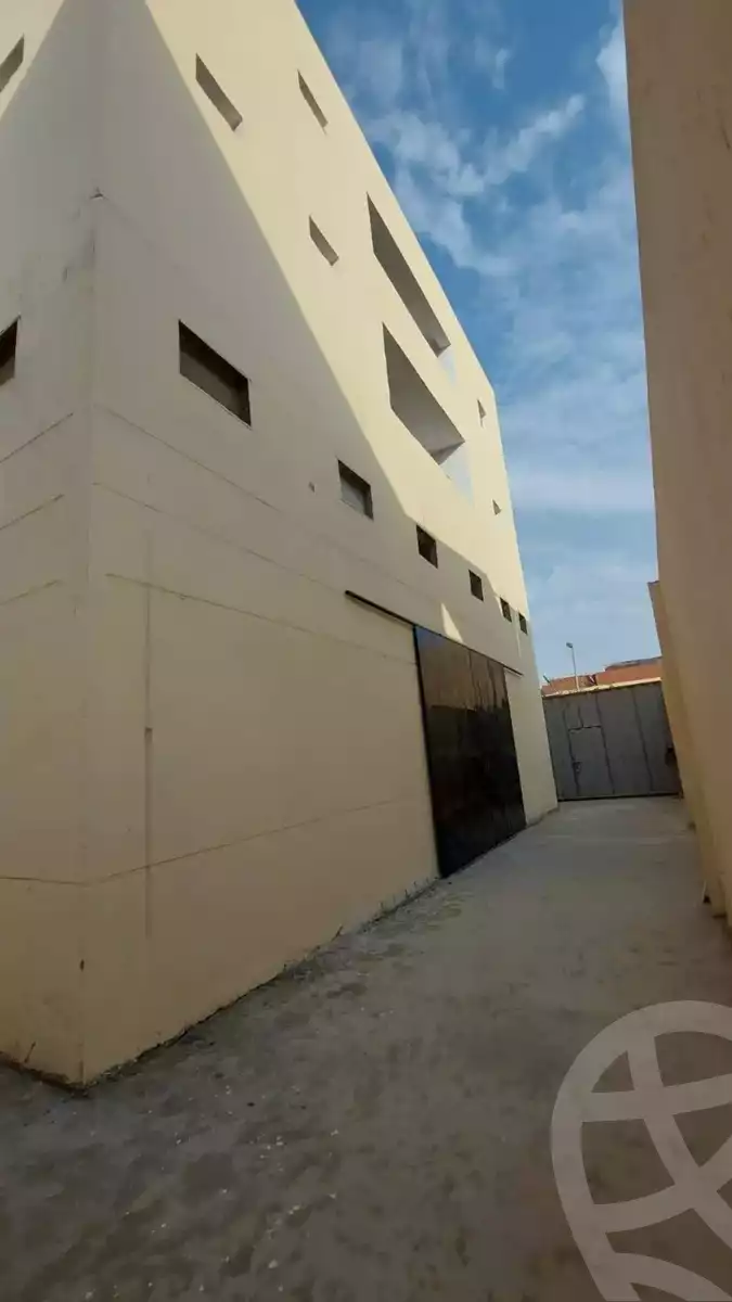 https://aqarmap.com.eg/ar/listing/5689538-for-sale-cairo-badr-city-manteqat-el-250-fadan