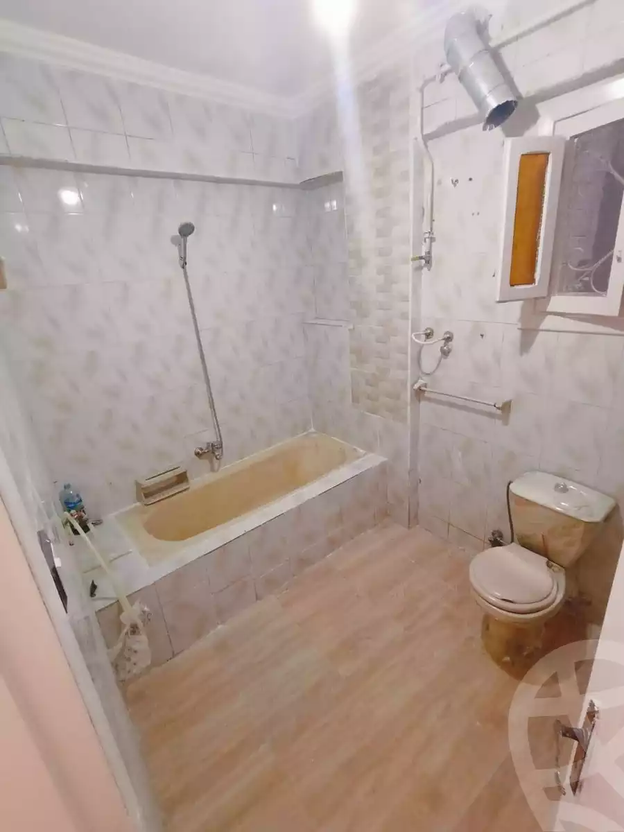 https://aqarmap.com.eg/en/listing/5690143-for-sale-alexandria-l-jmy-el-hanouvel-el-kholafaa-el-rashdeen-st