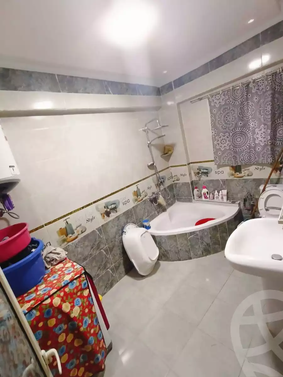 https://aqarmap.com.eg/en/listing/5690329-for-sale-alexandria-l-jmy-el-hanouvel-el-kholafaa-el-rashdeen-st