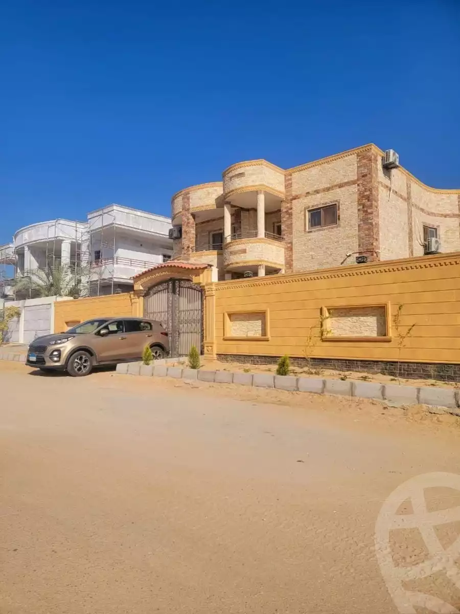 https://aqarmap.com.eg/en/listing/5690688-for-sale-ismailia-ismailia-city-al-asher-men-ramadan-st