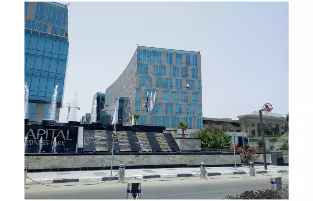 https://aqarmap.com.eg/en/listing/5691356-for-sale-cairo-el-sheikh-zayed-city-compounds-capital-business-park