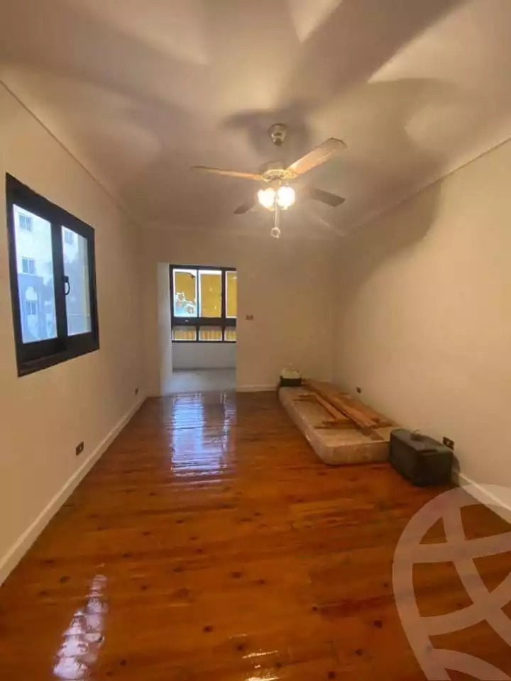 https://aqarmap.com.eg/en/listing/5693130-for-sale-alexandria-zezenia-el-amir-gameel-st