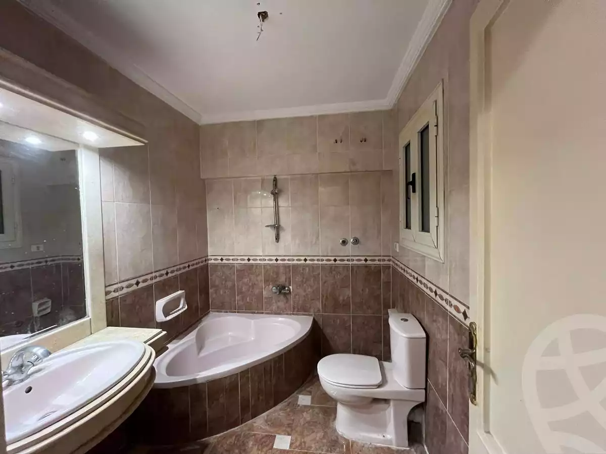 https://aqarmap.com.eg/ar/listing/5693340-for-sale-alexandria-ganaklis-shr-bw-qyr-tryq-lhry