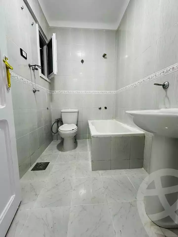 https://aqarmap.com.eg/ar/listing/5697780-for-sale-alexandria-l-jmy-shataa-el-nakheel