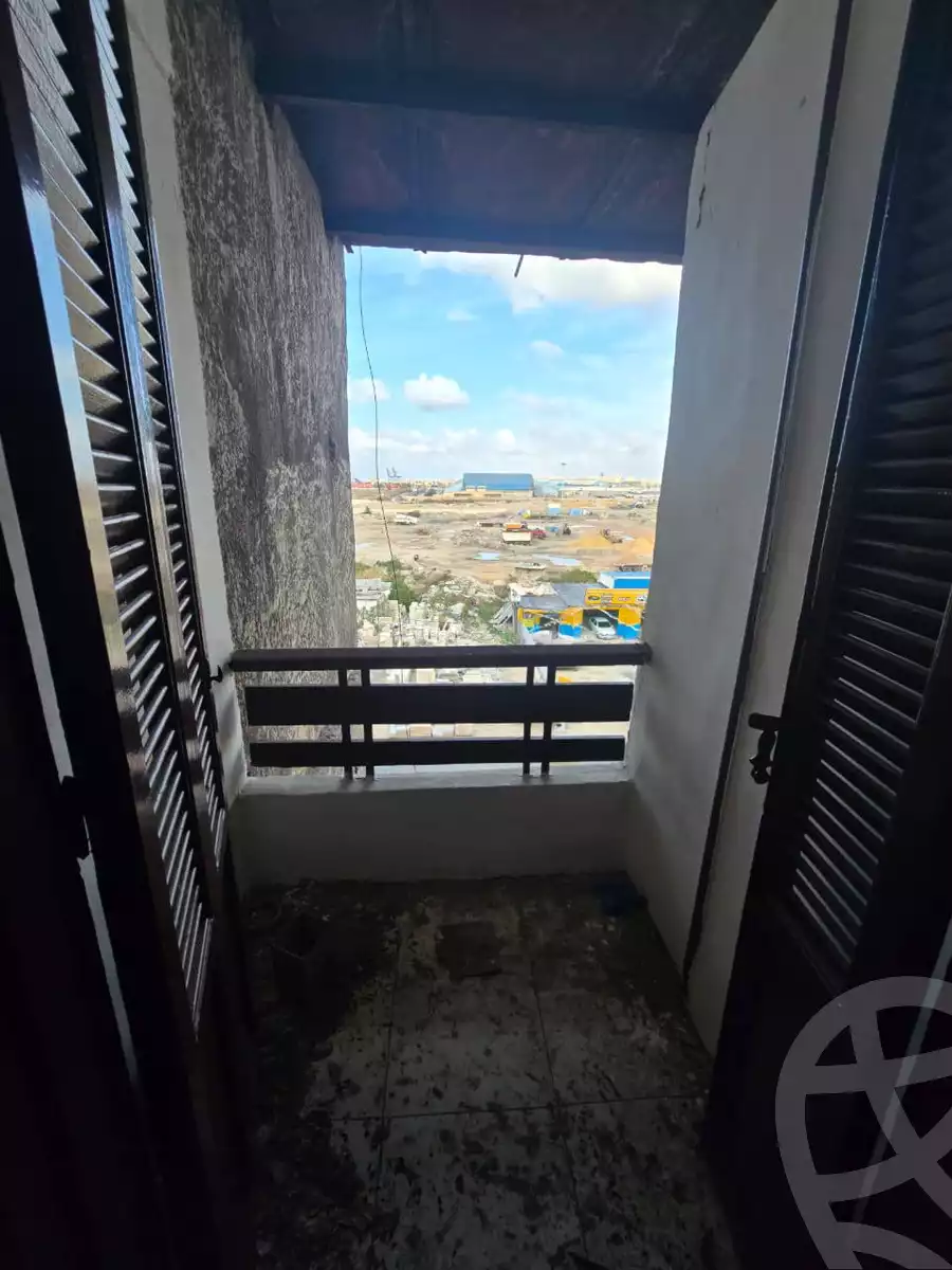 https://aqarmap.com.eg/ar/listing/5697850-for-sale-alexandria-l-jmy-lbytsh-al-andalous-wa-al-hgaz-st