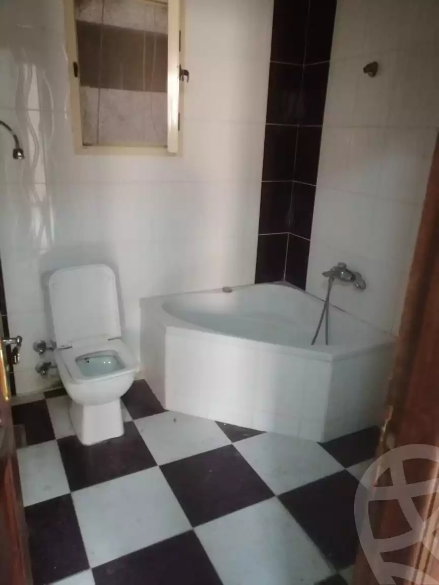 https://aqarmap.com.eg/en/listing/5699572-for-sale-alexandria-moharram-bey-saleh-al-hedini-st