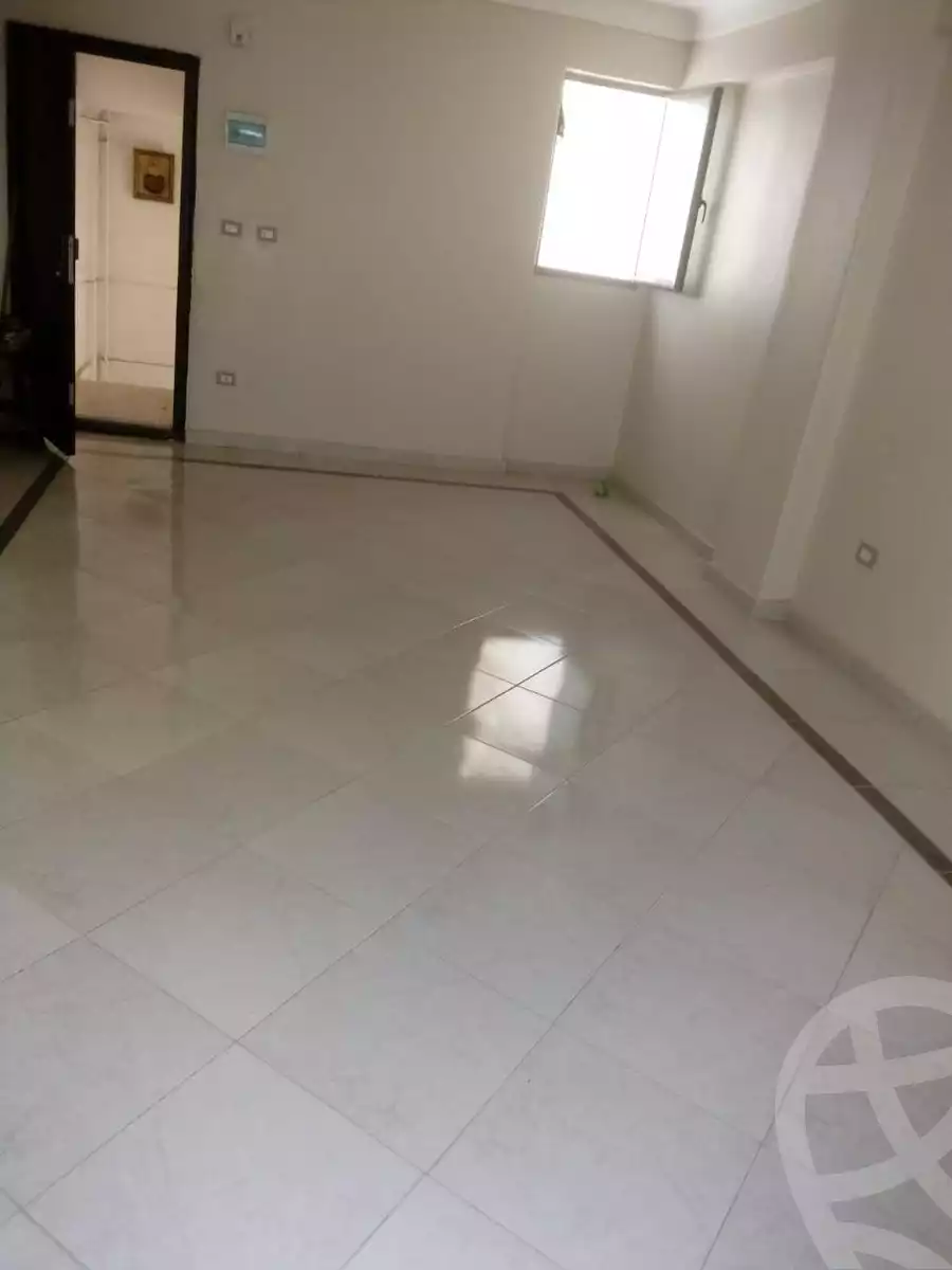 https://aqarmap.com.eg/en/listing/5700304-for-rent-alexandria-l-jmy-el-kilo-21