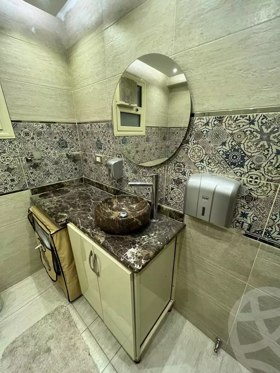 https://aqarmap.com.eg/en/listing/5700798-for-sale-cairo-helwan-hadayek-helwan-el-eshrein-st