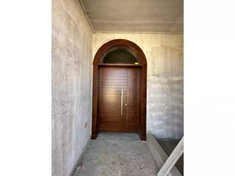 https://aqarmap.com.eg/ar/listing/5705870-for-sale-cairo-el-sheikh-zayed-city-compounds-kmbwnd-fyldj-wyst-dr-llttwyr