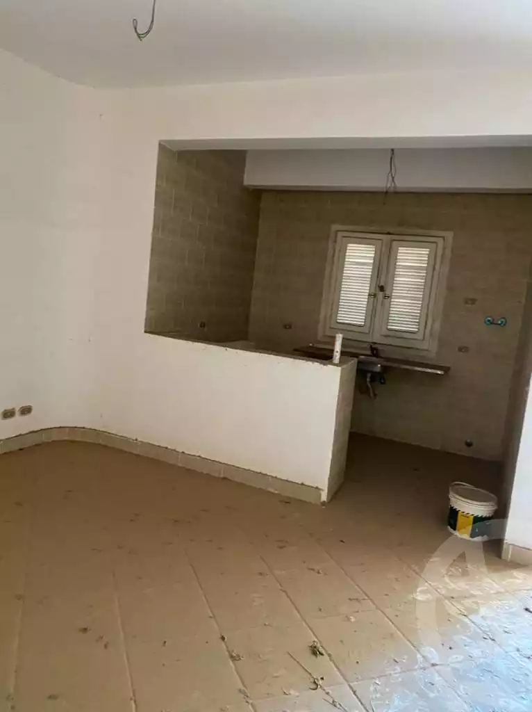 https://aqarmap.com.eg/ar/listing/5705965-for-sale-cairo-el-sheikh-zayed-city-alex-cairo-desert-road-mdyn-sfnks-ljdyd-sandorini