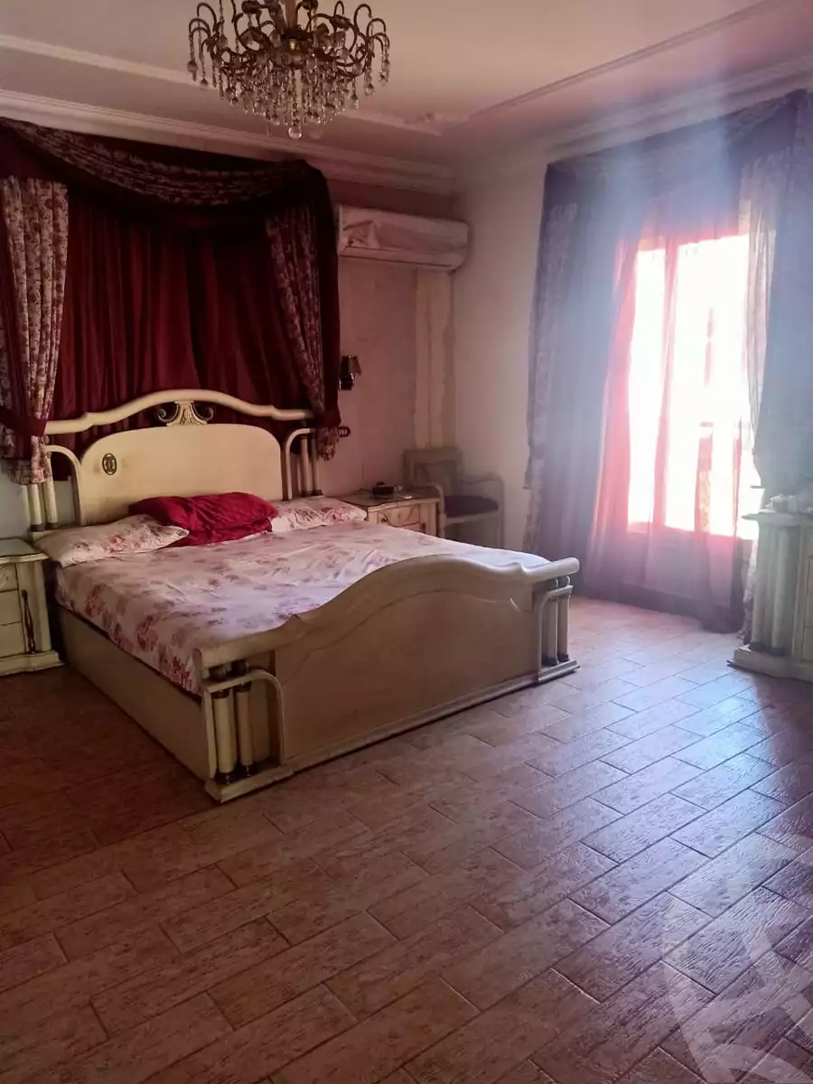 https://aqarmap.com.eg/en/listing/5705975-for-sale-cairo-el-sheikh-zayed-city-compounds-el-yasmeen-compound