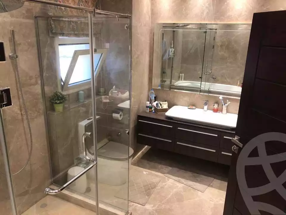 https://aqarmap.com.eg/en/listing/5706240-for-sale-cairo-el-sheikh-zayed-city-compounds-meadows-park