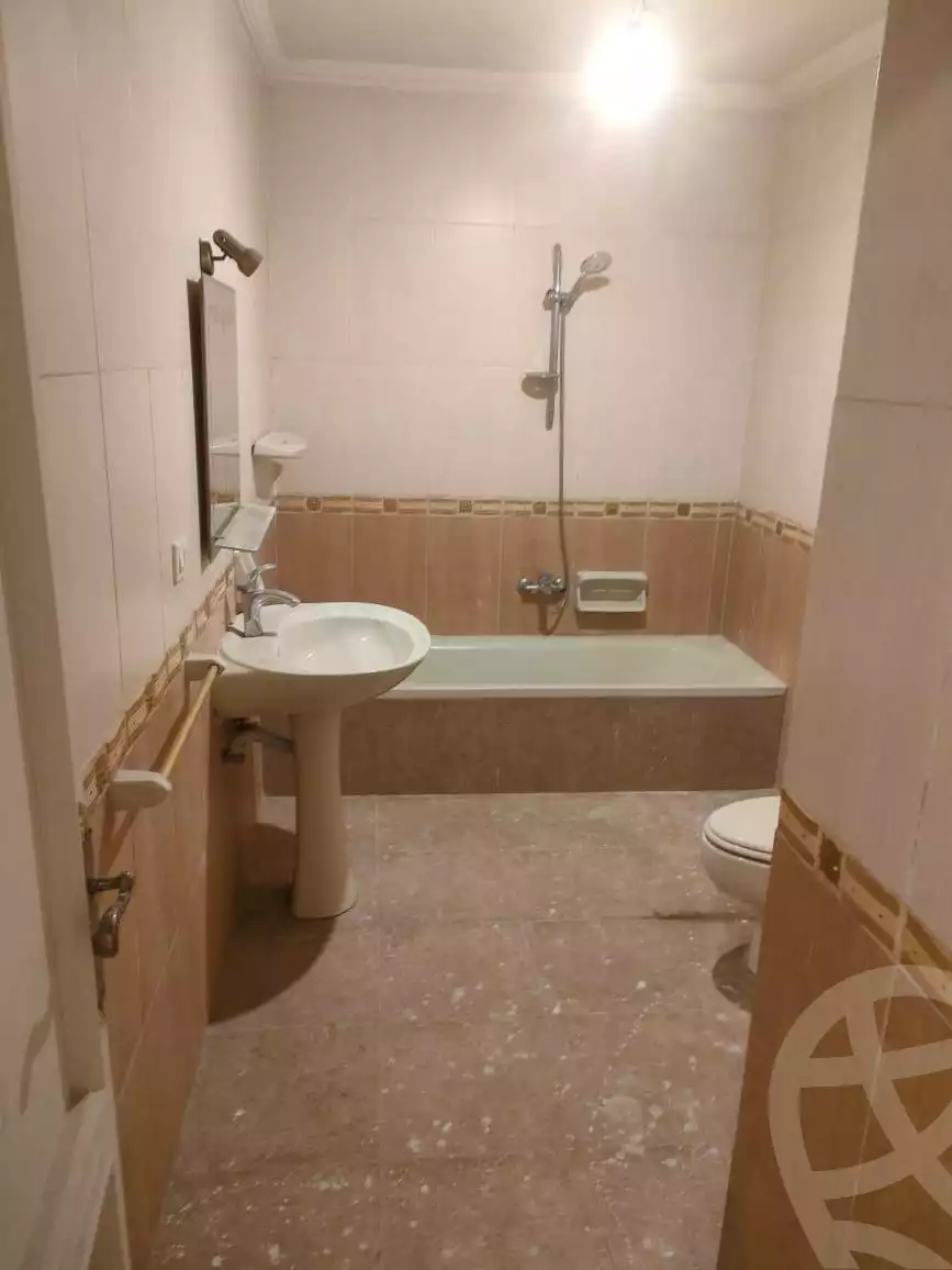 https://aqarmap.com.eg/en/listing/5706703-for-sale-alexandria-ganaklis-shr-bw-qyr-tryq-lhry