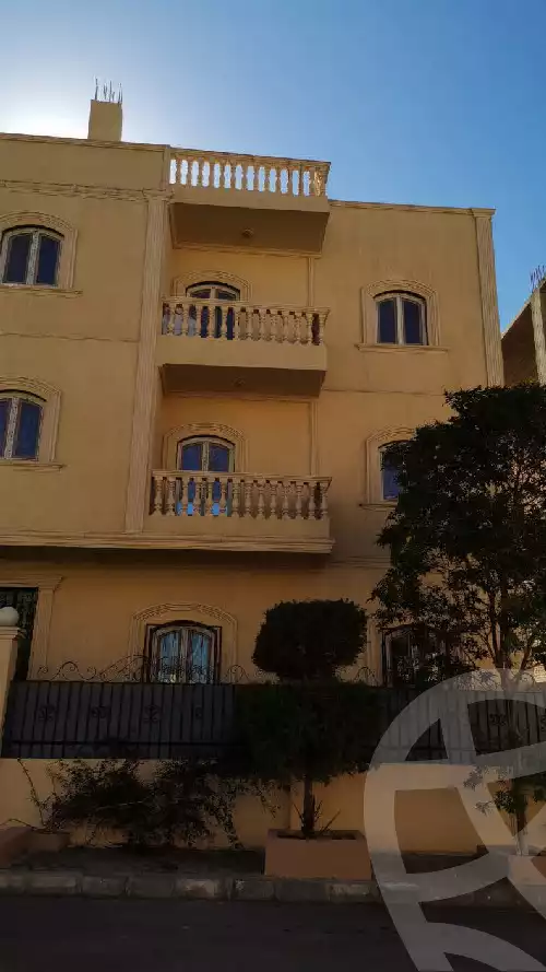 https://aqarmap.com.eg/en/listing/5706904-for-sale-cairo-new-cairo-compounds-kmbwnd-ldf-lwtny