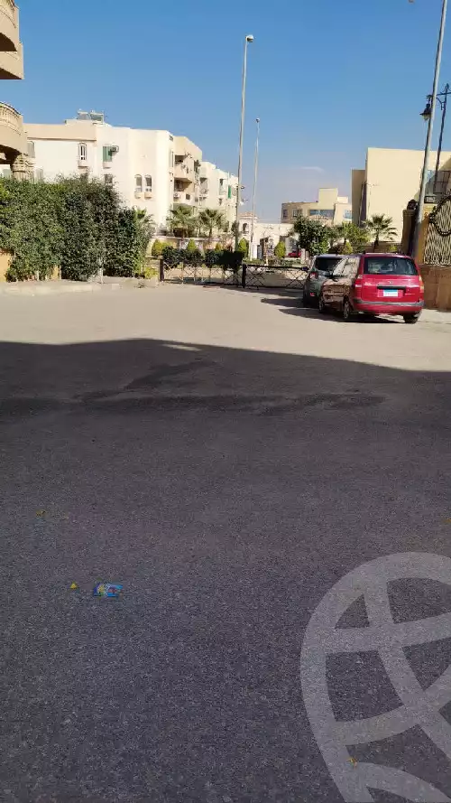 https://aqarmap.com.eg/en/listing/5706904-for-sale-cairo-new-cairo-compounds-kmbwnd-ldf-lwtny