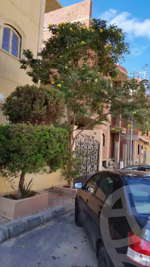 https://aqarmap.com.eg/en/listing/5706904-for-sale-cairo-new-cairo-compounds-kmbwnd-ldf-lwtny