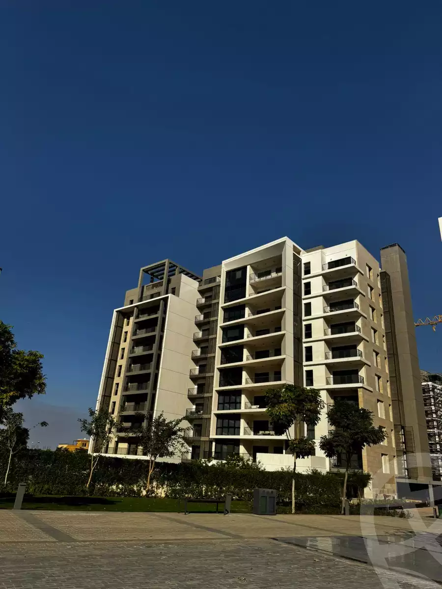 https://aqarmap.com.eg/ar/listing/5707708-for-sale-cairo-el-sheikh-zayed-city-compounds-zyd-wr-llttwyr-park-towers-zed-el-sheikh-zayed-compound
