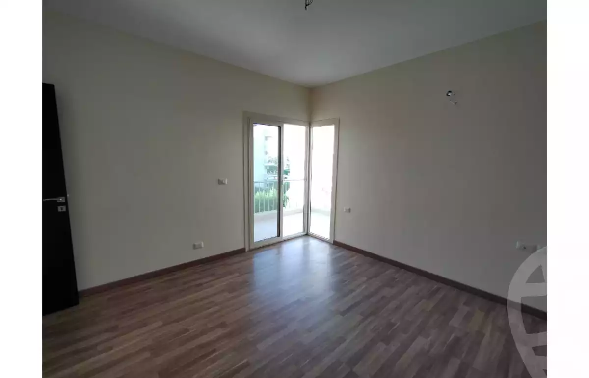 https://aqarmap.com.eg/en/listing/5708044-for-sale-cairo-el-sheikh-zayed-city-compounds-dh-drys