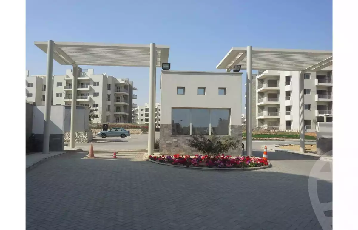https://aqarmap.com.eg/en/listing/5708044-for-sale-cairo-el-sheikh-zayed-city-compounds-dh-drys