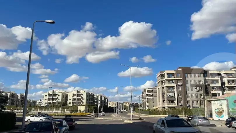https://aqarmap.com.eg/en/listing/5708493-for-rent-cairo-el-sheikh-zayed-city-compounds-dh-drys