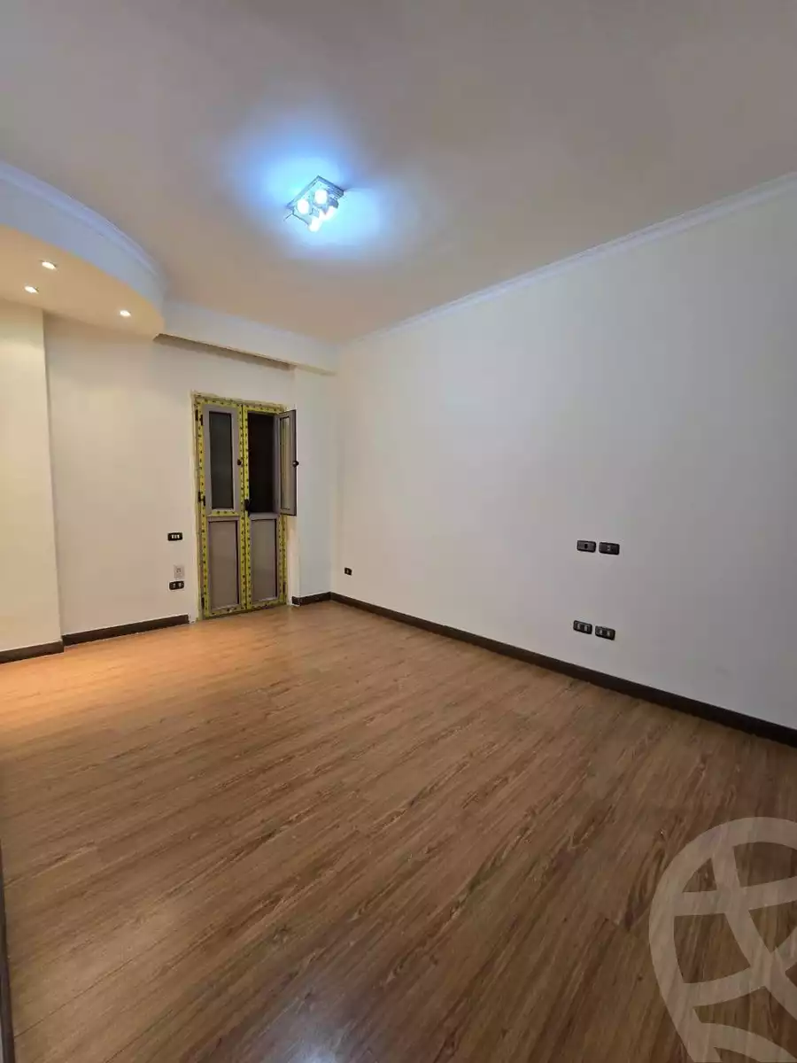 https://aqarmap.com.eg/ar/listing/5709646-for-sale-cairo-el-zaytun-hlmy-lzytwn-ain-shams-st