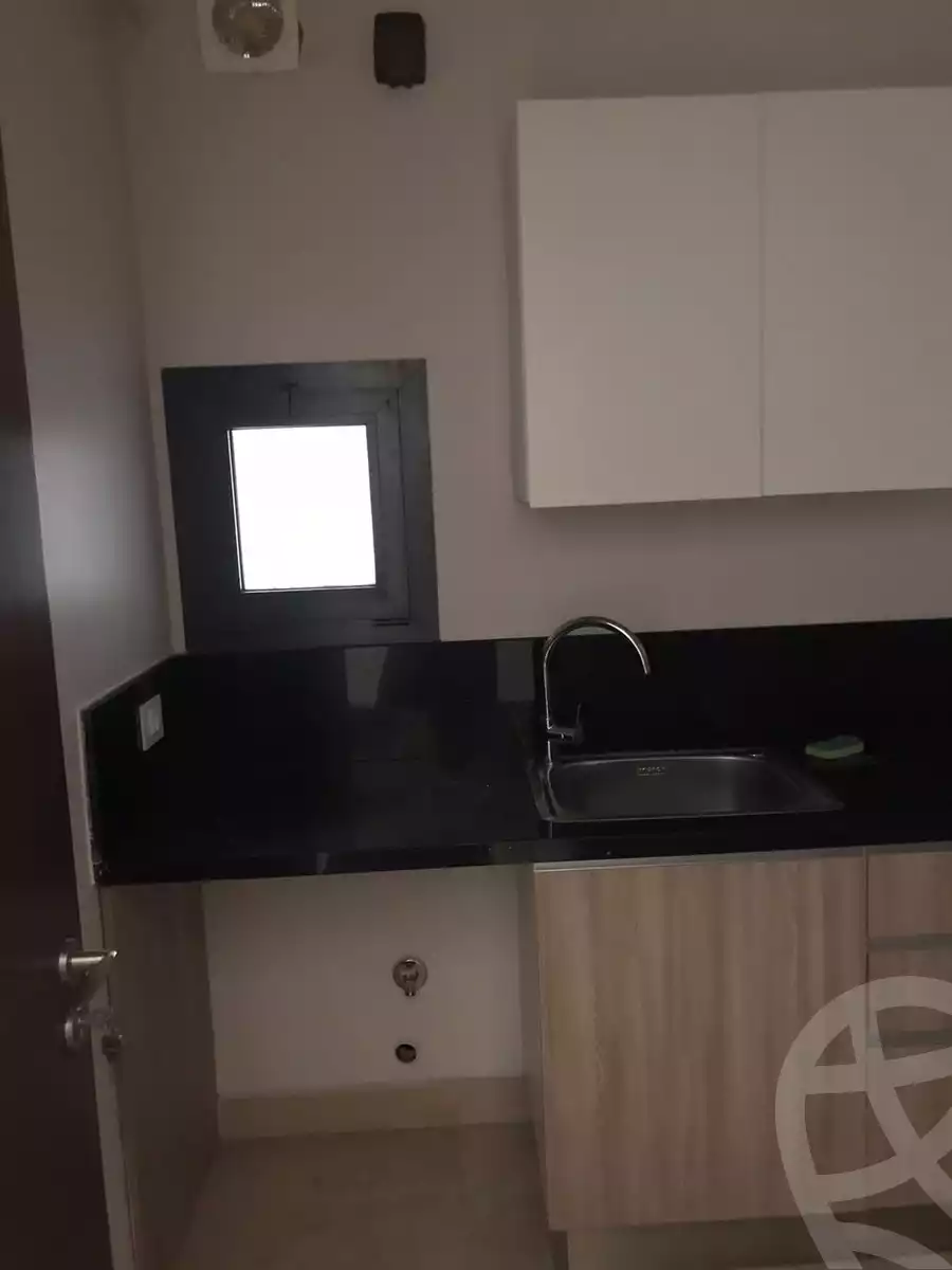 https://aqarmap.com.eg/ar/listing/5759342-for-sale-cairo-el-sheikh-zayed-city-compounds-zyd-wr-llttwyr-z-tower