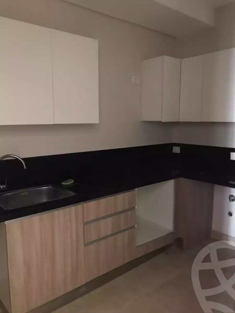 https://aqarmap.com.eg/ar/listing/5759342-for-sale-cairo-el-sheikh-zayed-city-compounds-zyd-wr-llttwyr-z-tower