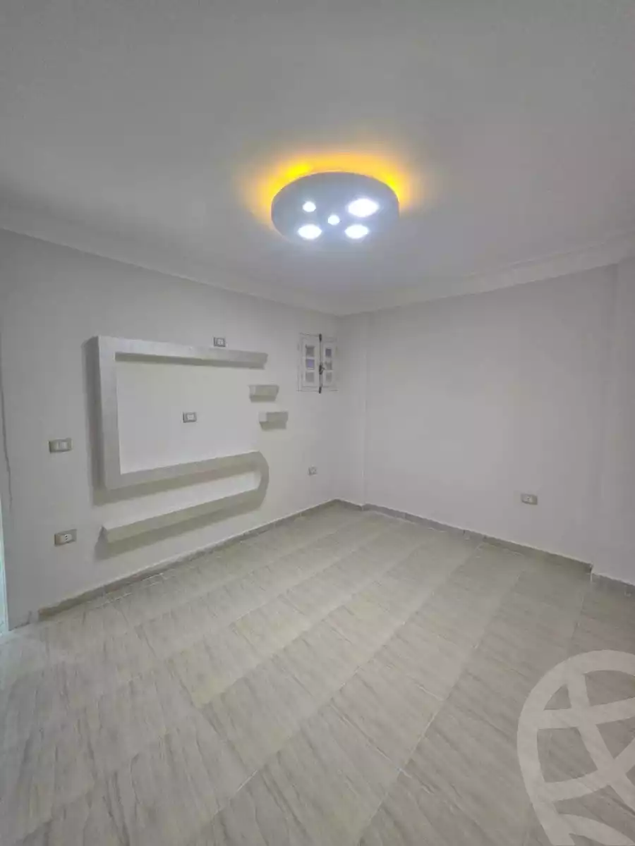 https://aqarmap.com.eg/ar/listing/5713285-for-sale-alexandria-l-jmy-lbytsh-el-hay-st