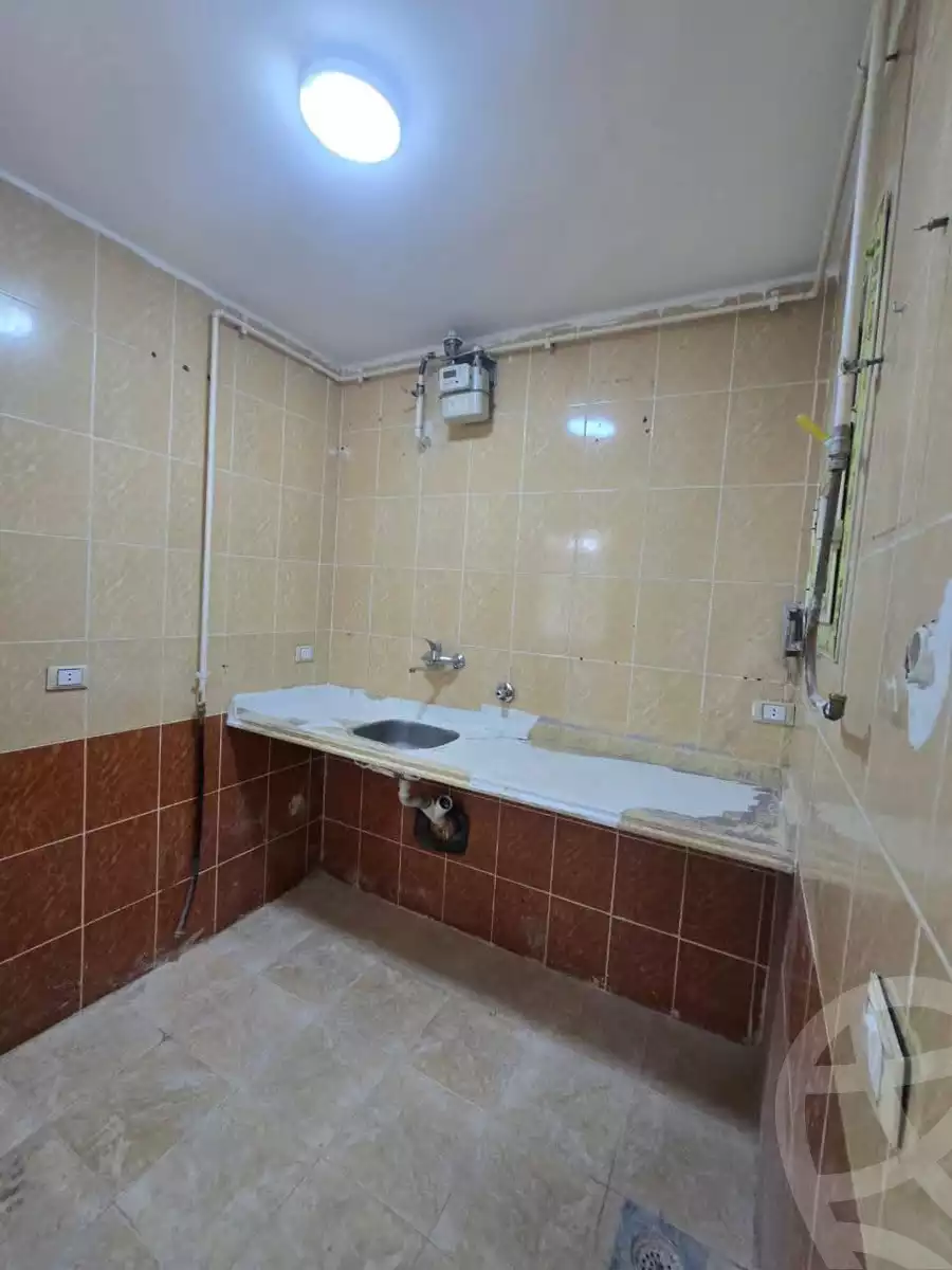 https://aqarmap.com.eg/ar/listing/5713285-for-sale-alexandria-l-jmy-lbytsh-el-hay-st