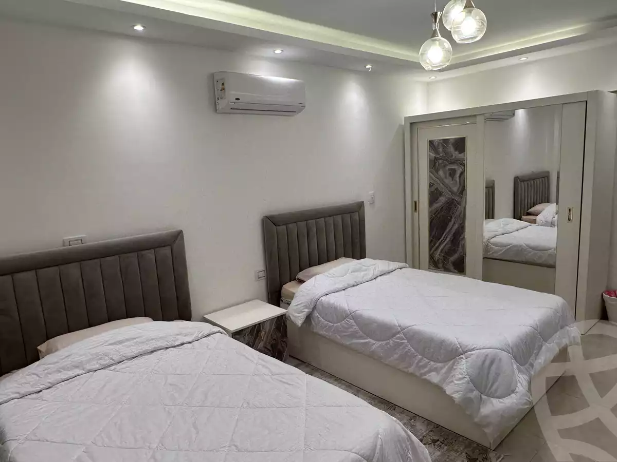 https://aqarmap.com.eg/en/listing/5714722-for-rent-cairo-new-cairo-lrhb-city-phase-1-ahmed-rami-st
