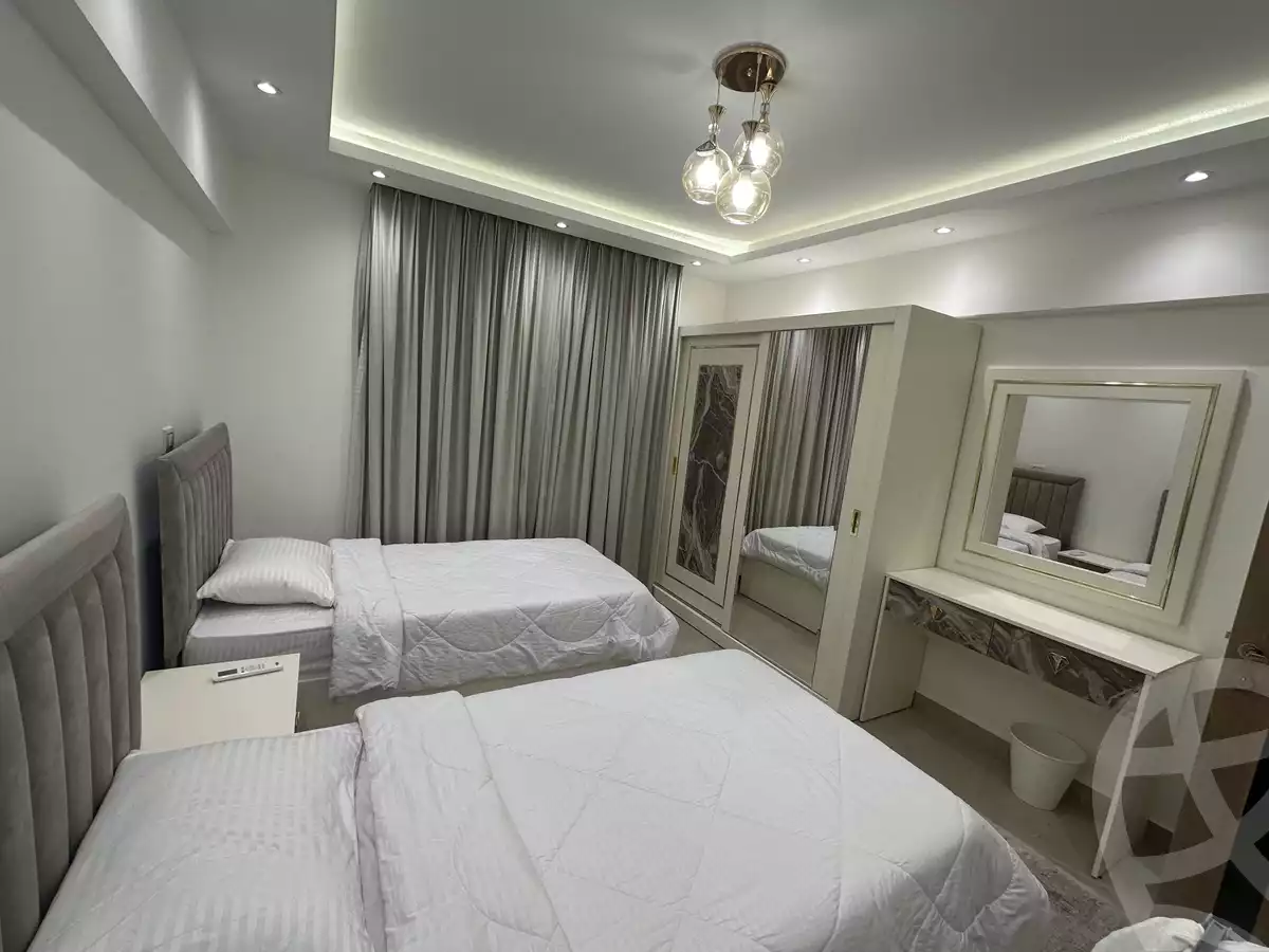 https://aqarmap.com.eg/en/listing/5714722-for-rent-cairo-new-cairo-lrhb-city-phase-1-ahmed-rami-st